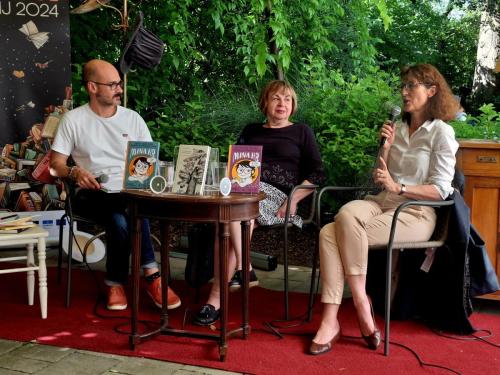 Prevajalski evrobarometer: Izmišljije in vragolije po italijansko 2024, Iztok Ilc, Dušanka Zabukovec in Veronika Simoniti