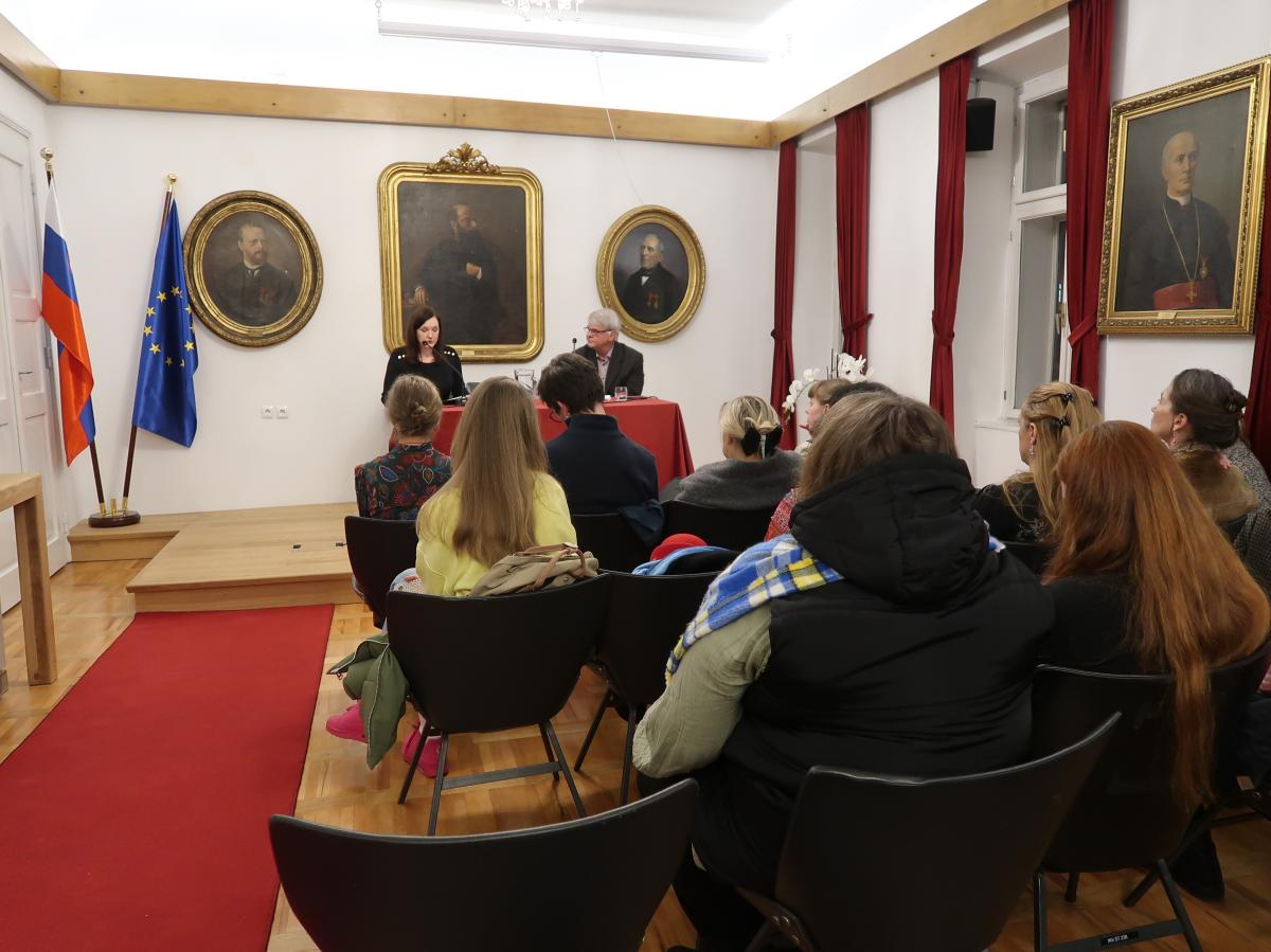 Vecer ob 2. obletnici napada na Ukrajino 2