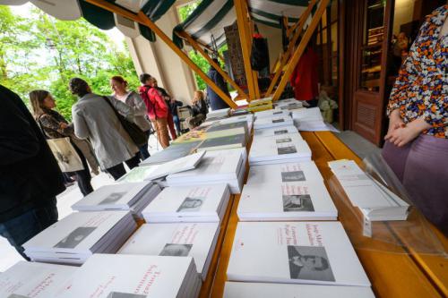 Prodaja knjig Litterae Slovenicae v Švicariji 